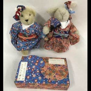 Vintage Muffy VanderBear Kyoto Blossom, Muffy & Hoppy with Accessories Lot